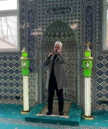 İlber Ortaylı'nın yıllar önceki vasiyeti yerine getirildi: Sesine hayran kaldığı o imam selasını okudu