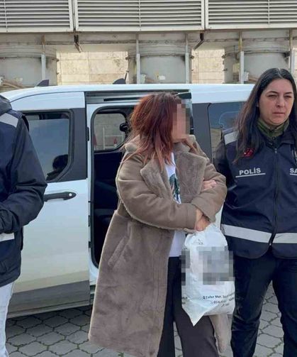 Kadınların kıskançlık kavgası kanlı bitti: Komşusunu yüzünden bıçakladı