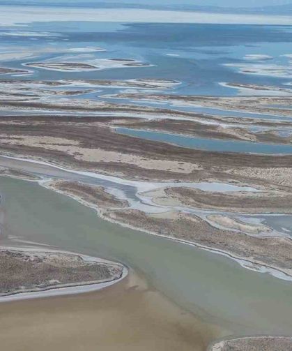 Kuruma tehlikesi yaşanan Tuz Gölü yeniden canlandı