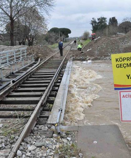 Manisa'nın Salihli ilçesi yağış felaketi yaşadı