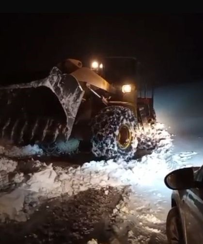 Pervari'de karda mahsur kalan 78 kişi kurtarıldı