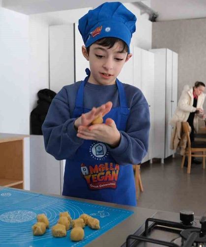 Ramazan tatlıları minik şeflerden