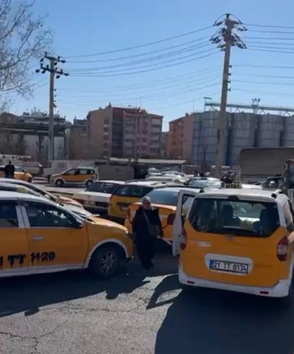 Taksicilerin güncellenen zam kuyruğu