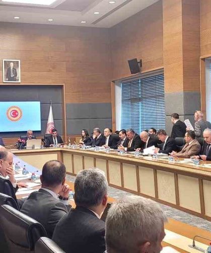 Tarım ve ormana yönelik düzenlemelerin de yer aldığı kanun teklifi komisyonda