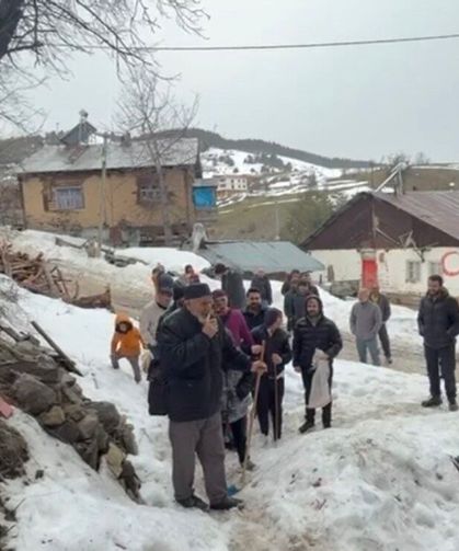 Yaşlılar anlattı, gençler oynadı: Asırlık saya oyunu yeniden sahnelendi