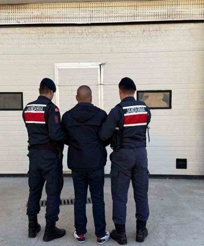 14 yıl hapis cezası bulunan dolandırıcılık şüphelisi yakalandı