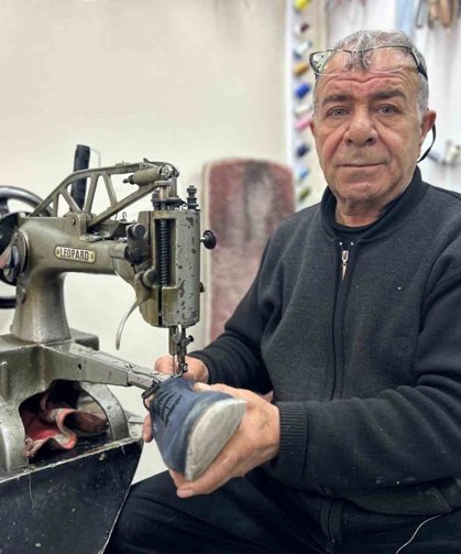 32 yıllık ayakkabı ustasının çırak sitemi: 'Eli kirlenmeyenin karnı tok olmaz'