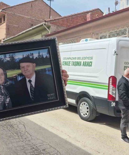 70 yıllık büyük aşkta hüzünlü veda: Birer gün arayla hayatlarını kaybettiler