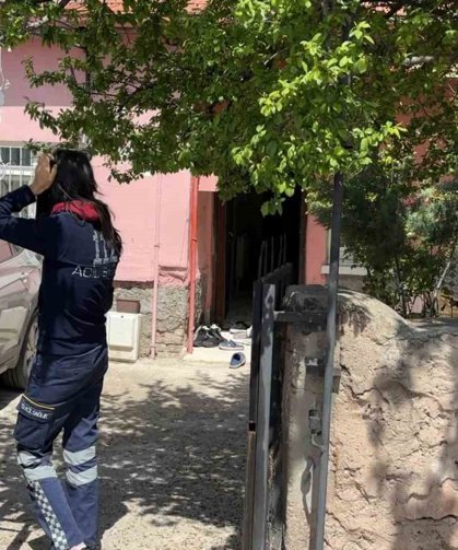 Aksaray'da yaşlı adam karısını evde ölü buldu