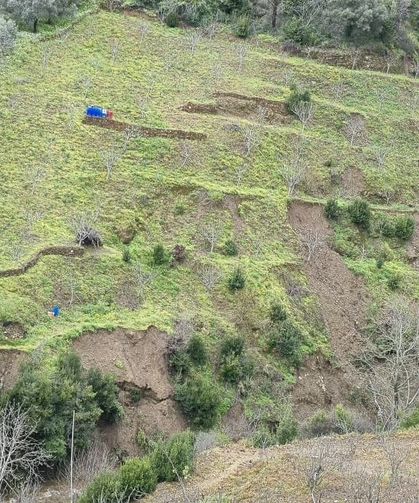 Aydın'da sağanak yağışlar sonrası dağlarda heyelan oluştu