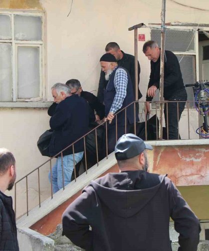 Aynı evde 11 yıl arayla ikinci soba faciası: Bu kez baba ve oğlu hayatını kaybetti