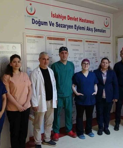 Depremlerde ayakta kalan hastane sağlık üssüne dönüştü