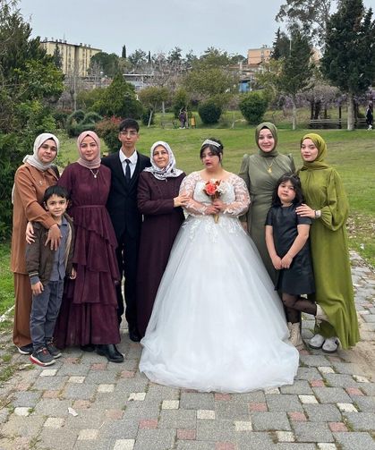 Down sendromlu Gülayfer'in gelinlik hayali gerçek oldu