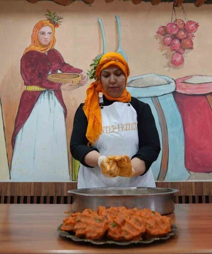 Eşine yardım için gitti kendi işinin patronu oldu