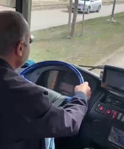 İnsanlık ölmemiş dedirtti: Erzurumlu şoförden öğrenciye büyük jest