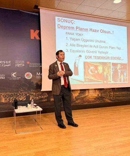 Japon deprem uzmanı Moriwaki'den hayat kurtaran uyarılar