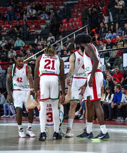 Karşıyaka Basketbol, Beşiktaş deplasmanında