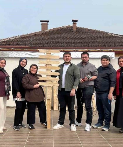 Kullanılmayan paletler tabelaya dönüştü