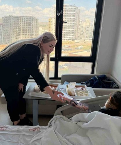 Mardin'de yüzlerce çocuğa oyuncak dağıtıldı