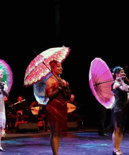 Muğla'da Nostalji rüzgârı: 70'ler ve 80'lerin film müzikleri büyüledi