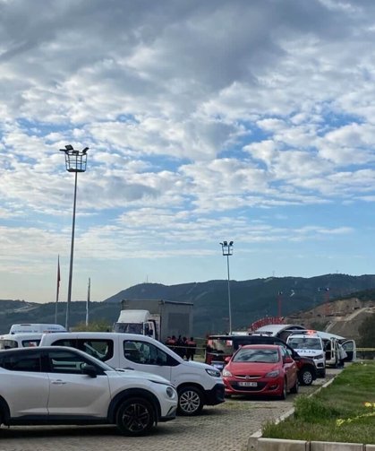 Otomobil içinde kanlı veda: Kadın öldü, şüpheli ağır yaralı