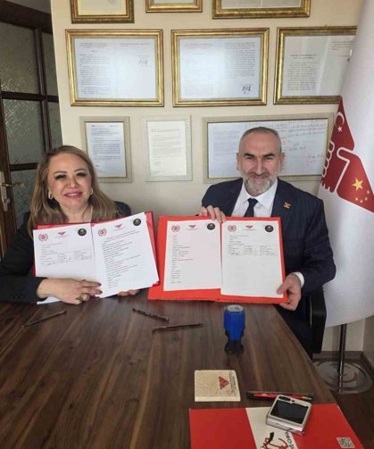 Türkiye - Çin arasında 'Sağlık, Sanayi ve Ticarette Stratejik' iş birliği protokolü imzalandı