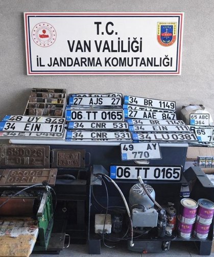Van'da sahte sahte plaka basanlara operasyon