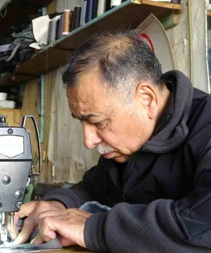 Yarım asırdır geleneksel şalvar dikiyor