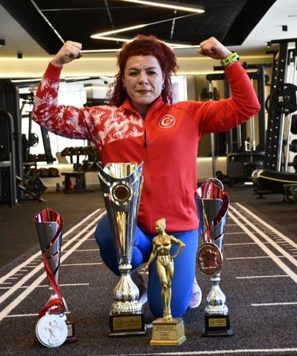 Almanya'dan dünya şampiyonluğuyla döndü, Türkiye'nin gururu oldu