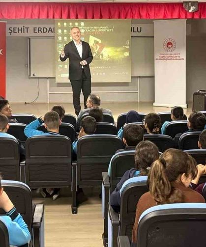 Bayburt'ta öğrencilere sıfır atık ve çevre bilinci anlatıldı