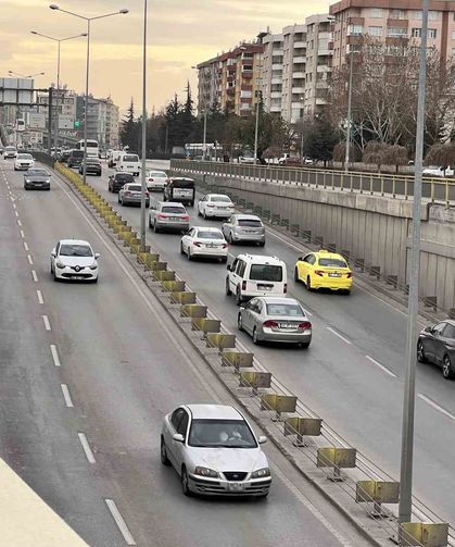 Bayram tatilinde yolda olan sürücülere hayati tavsiyeler