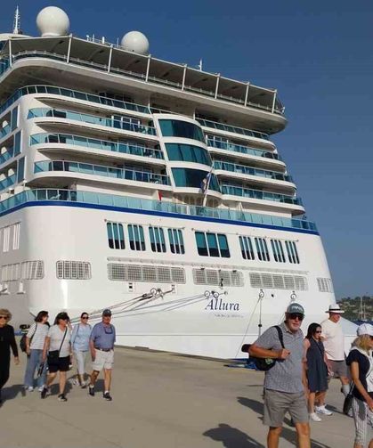 Bodrum'a kruvaziyer ile 1142 yolcu geldi