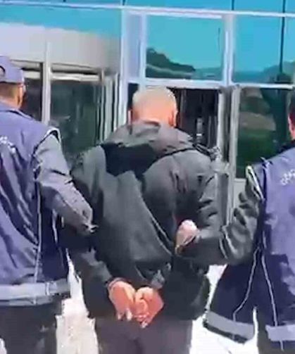 Bolu'da durdurulan kamyondan 10 düzensiz göçmen çıktı: Sürücü tutuklandı