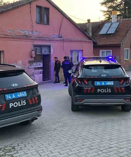 Bolu'da nafaka anlaşmazlığı yüzünden eşinin evine kurşun yağdıran koca yakalandı