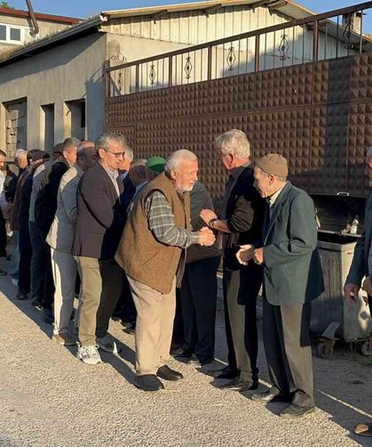 Bu kuyruğun sonu görülmedi