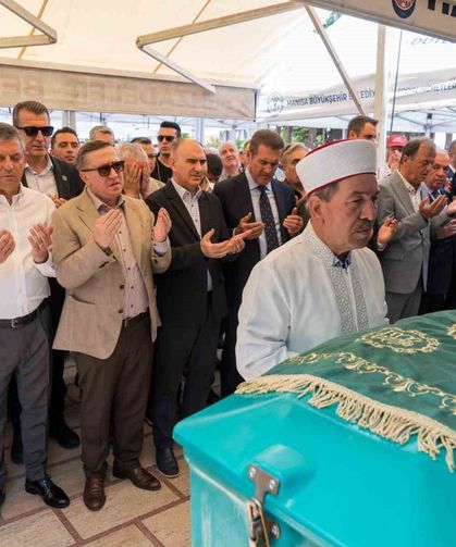 CHP Grup Başkanı Özel'in amcası son yolculuğuna uğurlandı