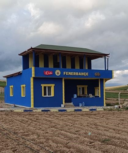 Fenerbahçe taraftarı, hayalini kurduğu evi yaptı