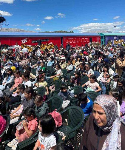 Gölbaşı'nda masal treni ve tiyatro etkinliği