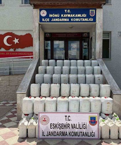Jandarma 2 bin 270 litre sahte sıvı gübre ele geçirildi