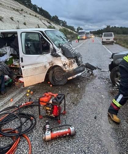 Karacasu'da trafik kazası: 6 yaralı