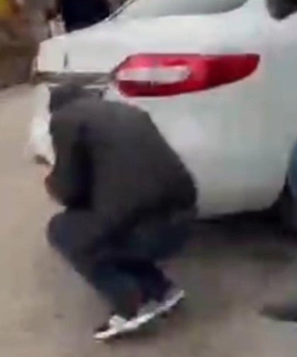 Şampiyonluk kutlamaları kursaklarında kaldı, havai fişeklerden böyle kaçtılar