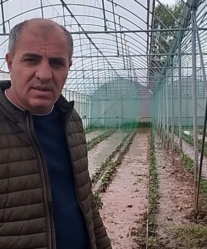 Sivas'ta dere taştı: Sera ve bahçeler sular altında kaldı