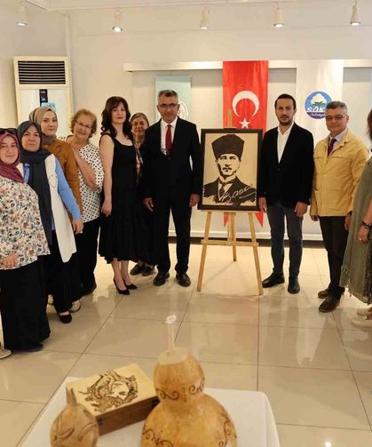 Söke'de ahşap yakma sanatının zarif örnekleri sanatseverlerle buluştu