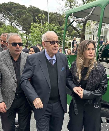 TFF Onursal Başkanı Şenes Erzik'in acı günü: Eşi Dilek Erzik son yolculuğuna uğurlandı
