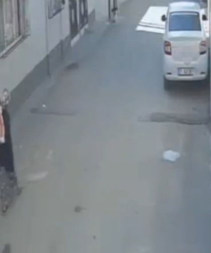Adana'da kadın hırsızlar girdikleri evden pirinç, bulgur, makarna ve elektrikli ocak çaldı