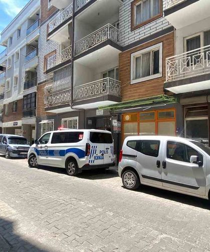 Apartmanı saran kötü kokunun sebebi ceset çıktı