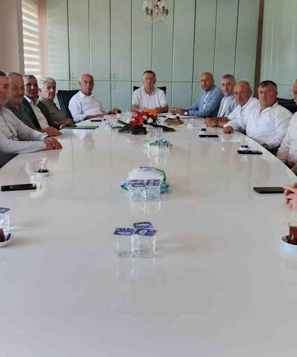 Bafra'da ziraat odası başkanlarından buğday ve arpa fiyatı açıklaması