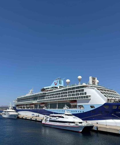 Bodrum'a turist akını; Deniz yoluyla 1760 turist geldi