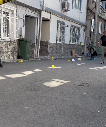 Bursa'da sokak ortasında kurşun yağmuruna tutulan şahıs ağır yaralandı