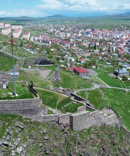 Kars'ta bölgesel kalkınma hamlesi: KAI bölgesi için 2030 vizyonu masaya yatırılıyor